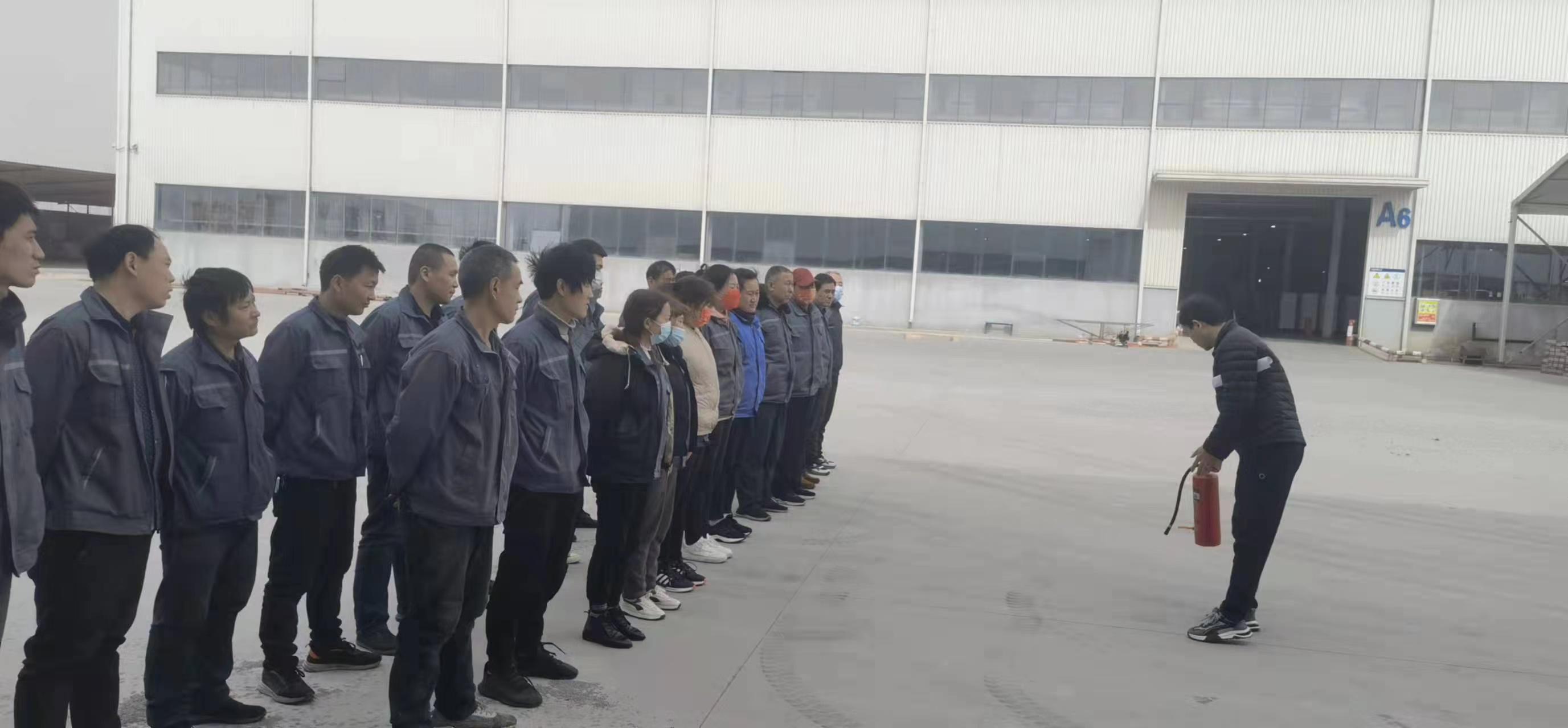 開展消防演練，提升員工應(yīng)急能力(圖2)